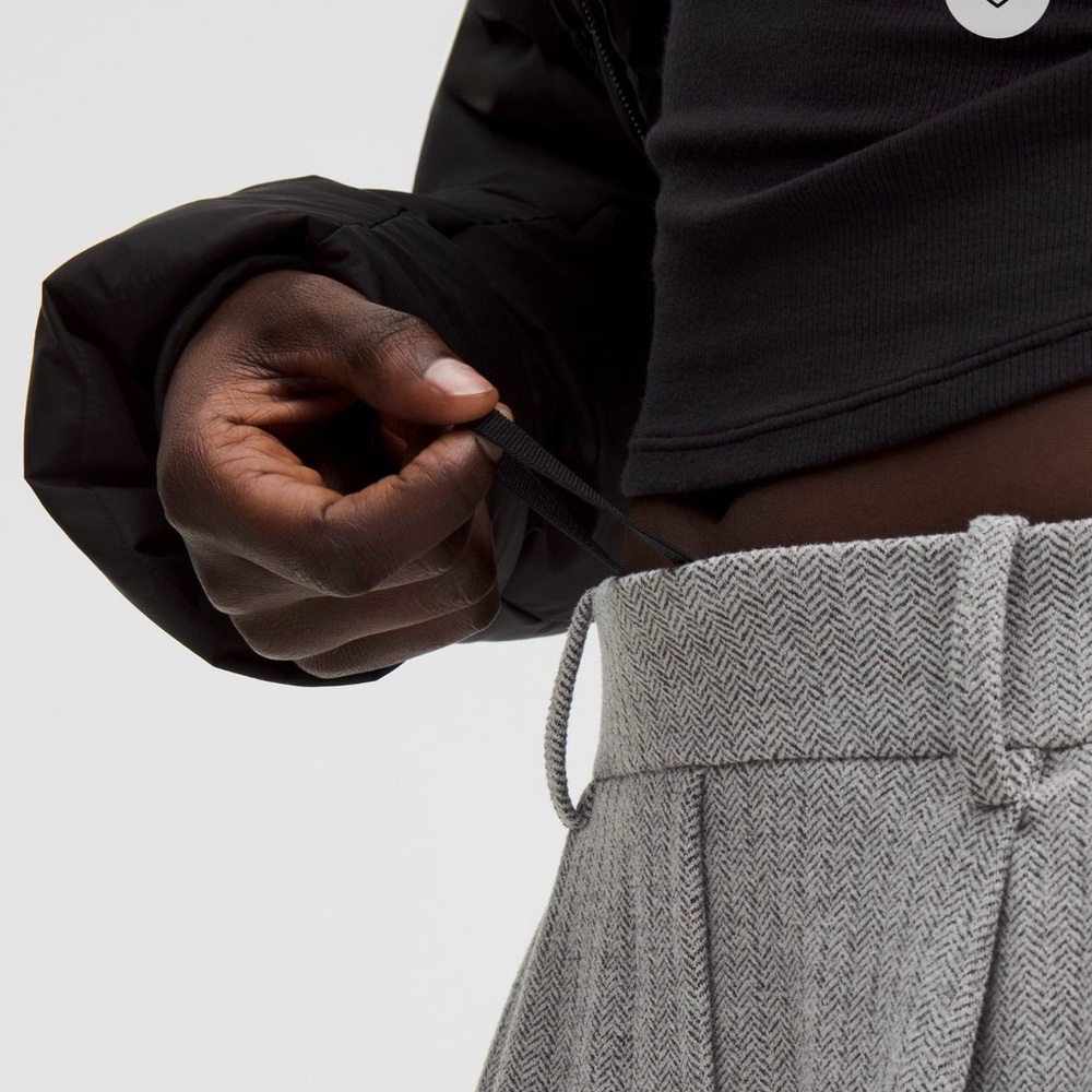Daydrift High-Rise Wide-Leg Trouser
SHORT Herringbone “28 inseam - Picture 3 of 7